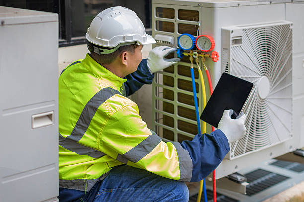 Professional Hvac technician working in Jekyll Island, GA